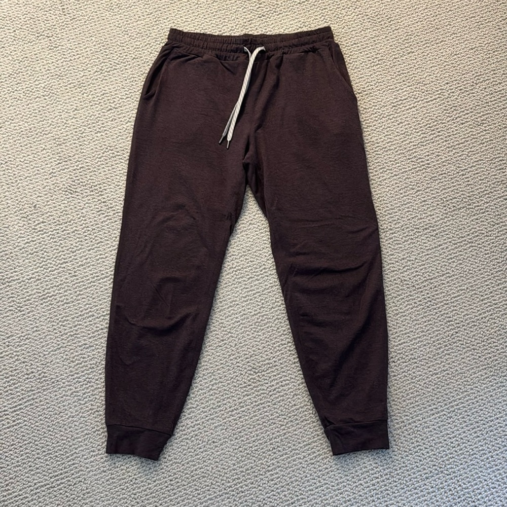 Vuori Performance Women's DreamKnit™ Joggers dark heather eggplant color